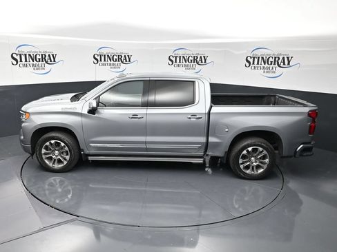 Used 2024 Chevrolet Silverado 1500 High Country w/ Technology Package AWD/4WD image 24