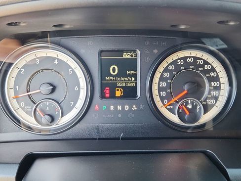 Used 2017 RAM 1500 Express AWD/4WD image 14
