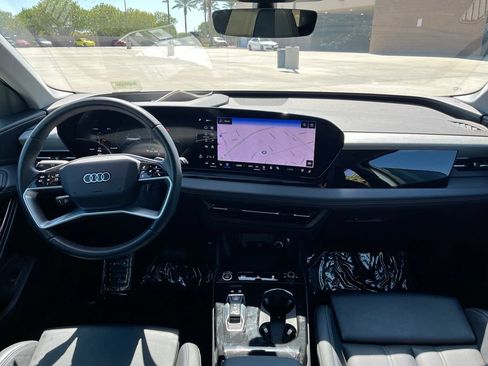 Used 2025 Audi Q6 e-tron Premium Plus w/ Premium Plus AWD/4WD image 13