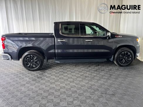 Used 2022 Chevrolet Silverado 1500 LTZ AWD/4WD image 2