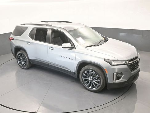 Used 2023 Chevrolet Traverse RS image 62