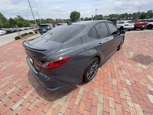 Used 2025 Toyota Camry XSE FWD image 34