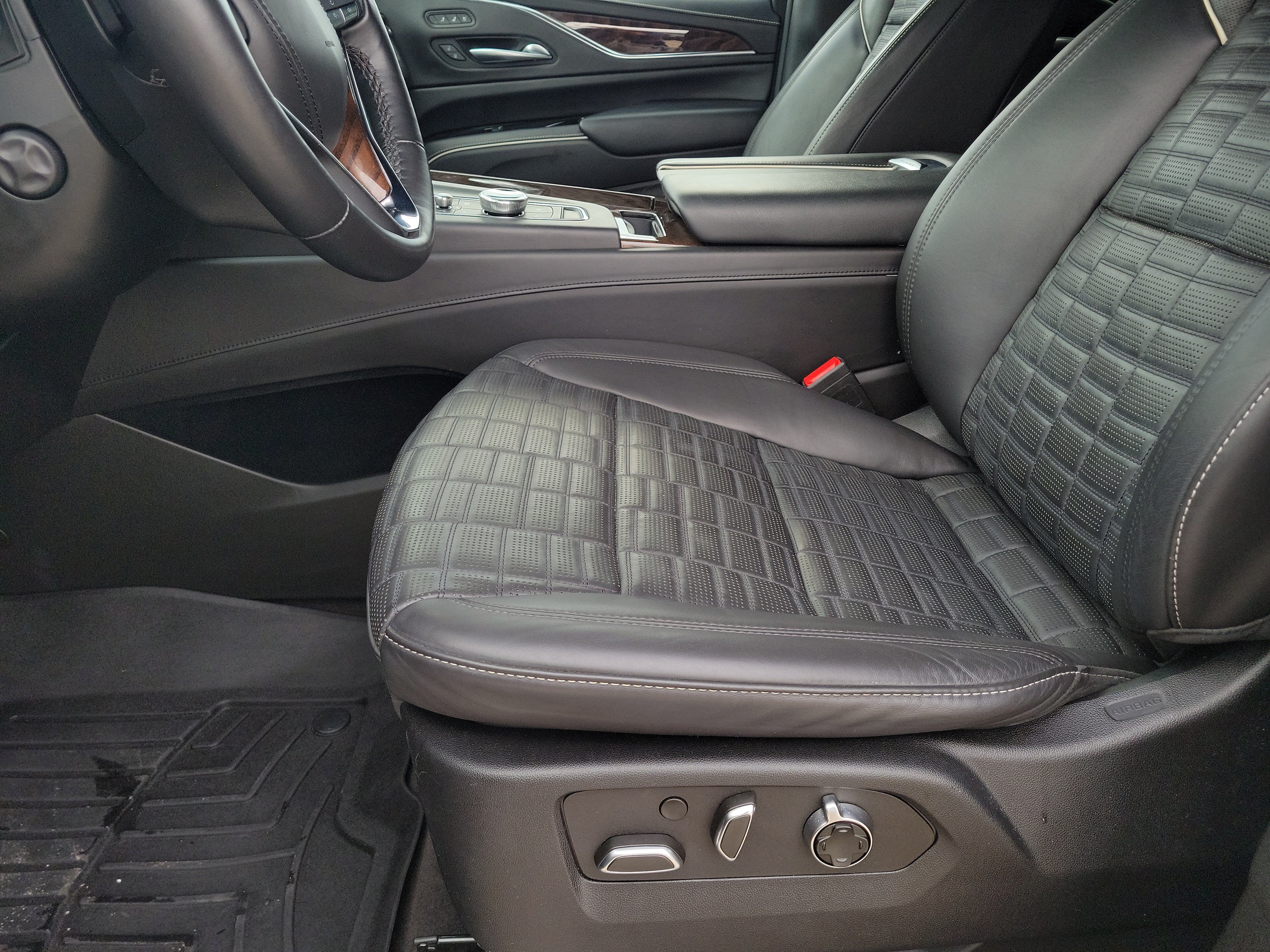 Used 2023 Cadillac Escalade Sport Platinum AWD/4WD image 21