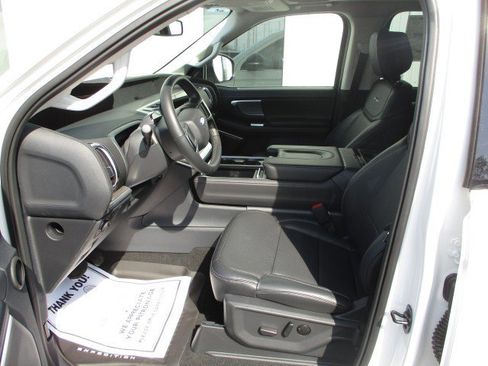 New 2026 Ford Expedition Max Platinum AWD/4WD image 12