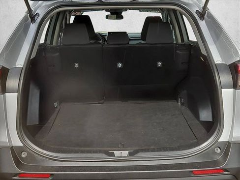 Used 2024 Toyota RAV4 XLE FWD image 6