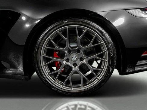 Used 2024 Porsche 911 Carrera 4S AWD/4WD image 15