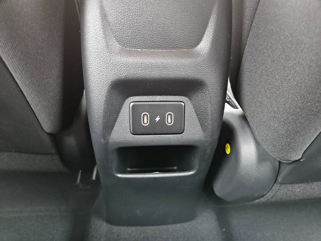 Used 2026 Hyundai Venue SEL FWD image 15