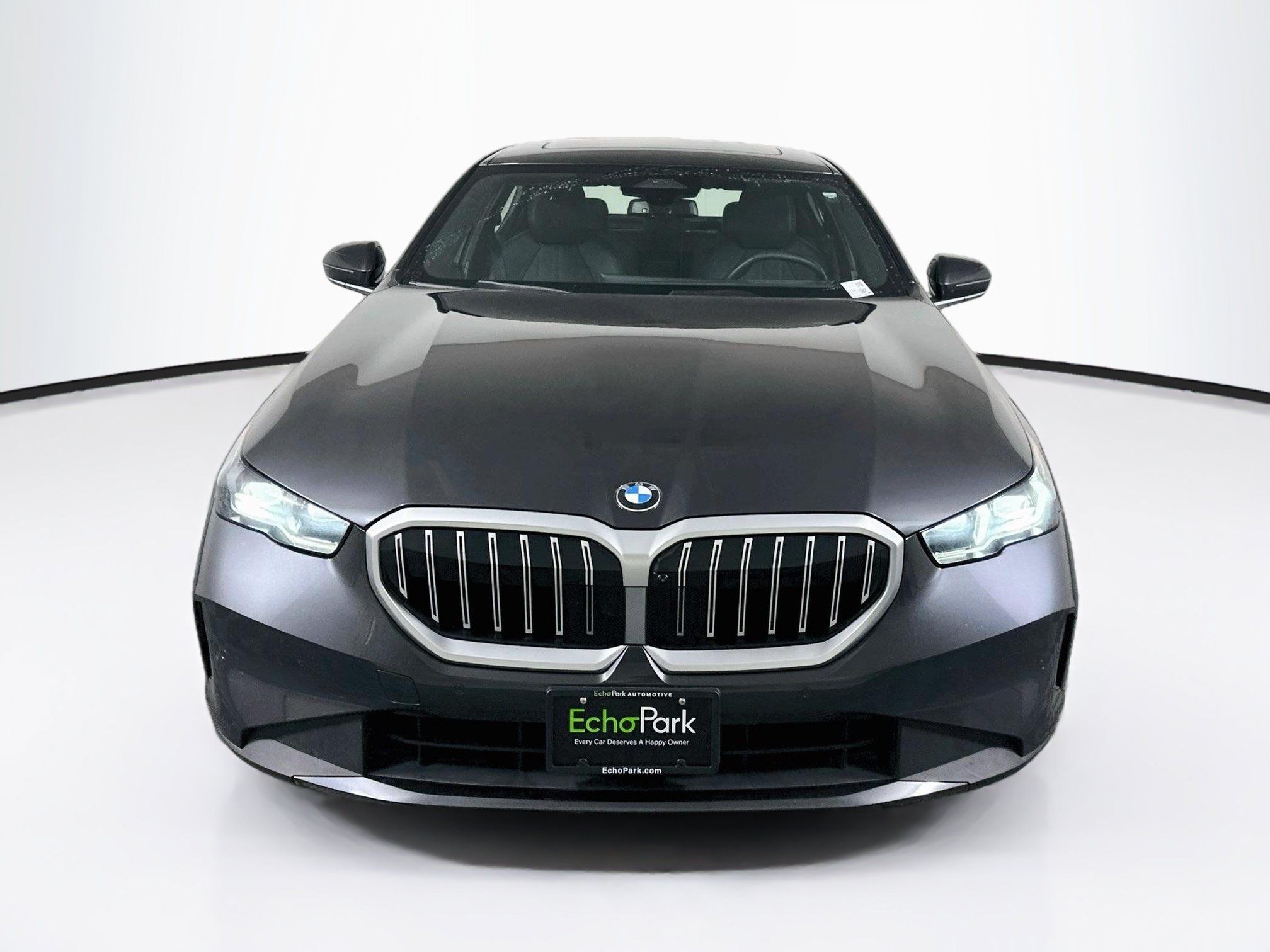 Used 2026 BMW 530i RWD image 2