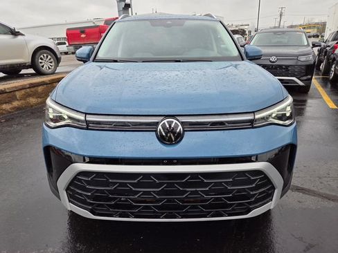 Used 2025 Volkswagen Taos SEL w/ Black Wheel Plus Package image 2