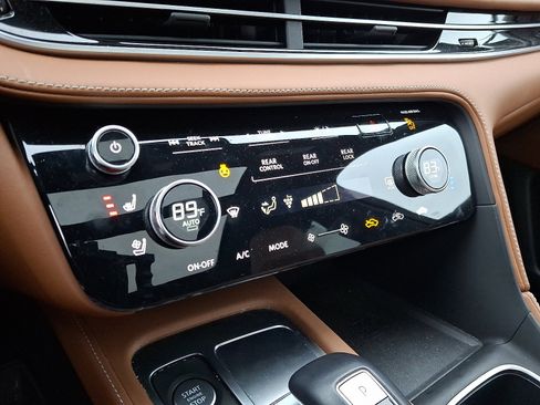 Certified 2024 INFINITI QX60 Autograph w/ Cargo Package image 17