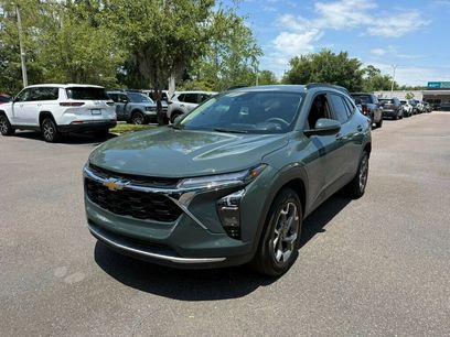 Used 2025 Chevrolet Trax LT