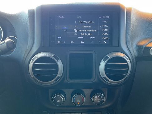 Used 2016 Jeep Wrangler Sport w/ Quick Order Package 24S image 12