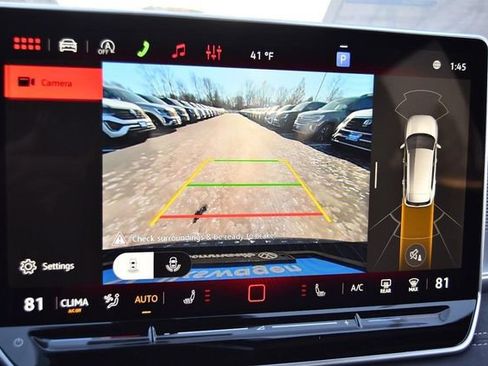 New 2026 Volkswagen Tiguan SE R-Line image 13