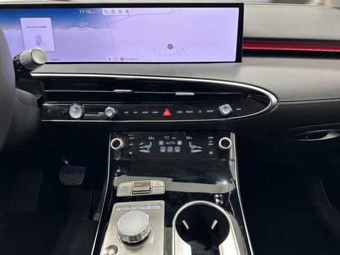 Certified 2026 Genesis GV70 2.5T AWD/4WD image 14