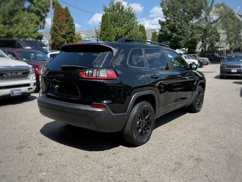 Used 2023 Jeep Cherokee Altitude Lux w/ Lux Elite Package AWD/4WD image 8