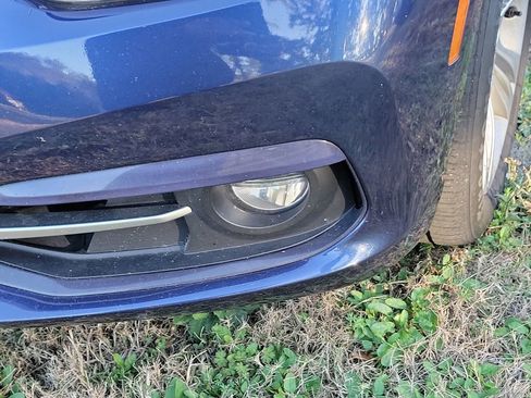 Used 2018 BMW 330i 330i w/ Convenience Package image 9