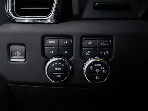 Used 2023 GMC Sierra 1500 Denali w/ Denali Reserve Package image 21