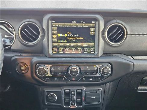 Used 2021 Jeep Wrangler Unlimited Sahara w/ Cold Weather Group AWD/4WD image 11