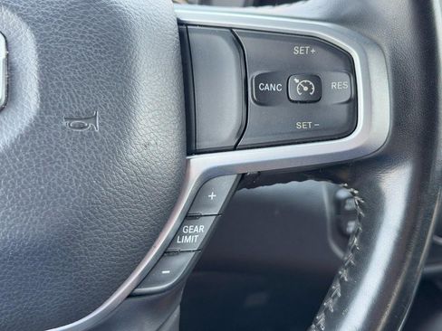 Used 2021 RAM 1500 4x4 Crew Cab image 19