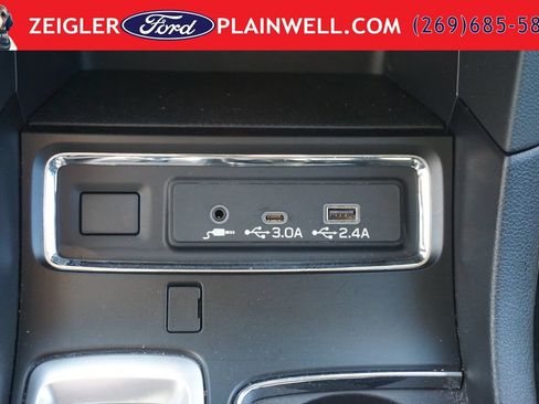 Used 2025 Subaru Ascent Premium AWD/4WD image 23