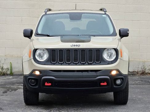 Used 2015 Jeep Renegade Trailhawk w/ Popular Equipment Group AWD/4WD image 8