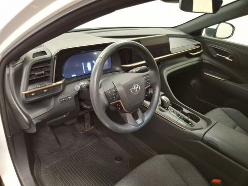 Used 2023 Toyota Crown XLE image 17