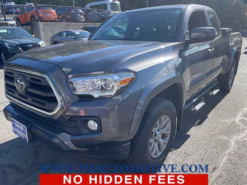 Used 2018 Toyota Tacoma SR5 AWD/4WD image 1