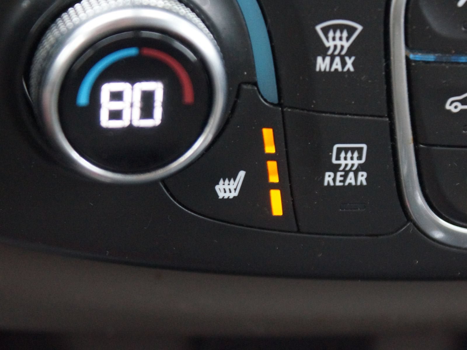 Used 2020 Chevrolet Traverse LT FWD image 8