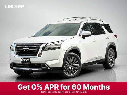New 2025 Nissan Pathfinder SL w/ SL Premium Package image 1