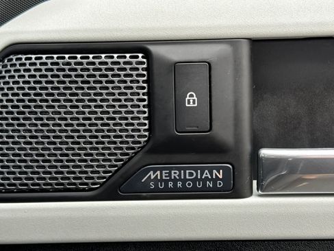 Used 2020 Land Rover Defender 110 HSE image 20