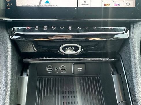 New 2026 Jeep Grand Cherokee Altitude AWD/4WD image 23