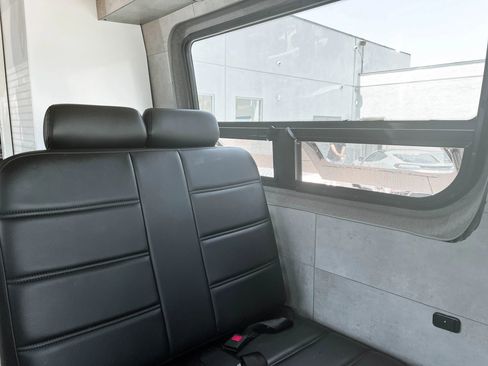Used 2022 Mercedes-Benz Sprinter 2500 image 28