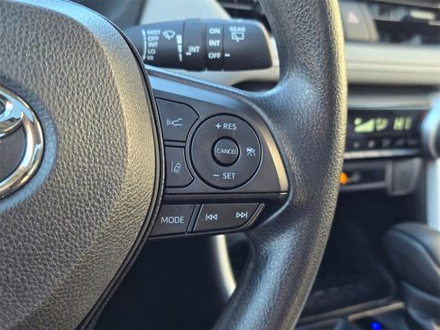 Certified 2025 Toyota RAV4 XLE image 37