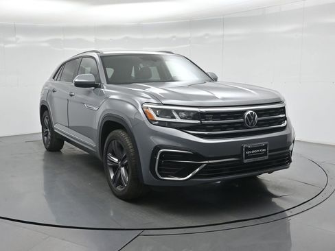 Used 2021 Volkswagen Atlas Cross Sport SE image 21