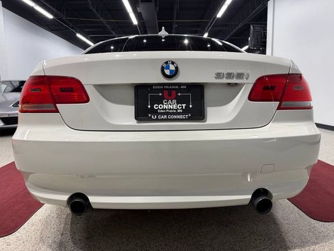 Used 2009 BMW 335i xDrive Coupe AWD/4WD image 16