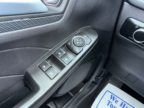 Used 2025 Ford Escape ST-Line FWD image 14