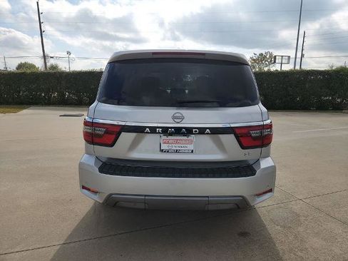 Certified 2024 Nissan Armada SL w/ Captain's Chairs Package image 6