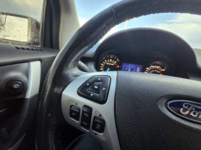 Used 2013 Ford Edge SEL AWD/4WD image 16