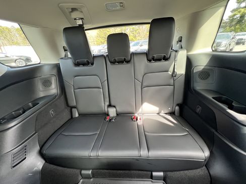 New 2026 Nissan Pathfinder SL image 32