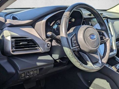Used 2022 Subaru Outback Limited w/ Popular Package #2 image 3
