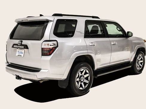 Used 2024 Toyota 4Runner TRD Off-Road Premium image 6
