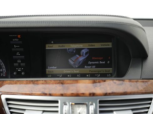 Used 2011 Mercedes-Benz S 550 4MATIC image 41