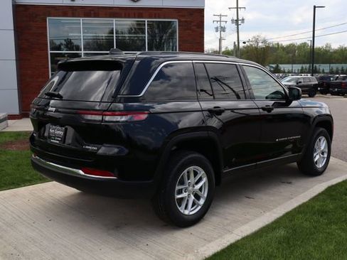 New 2026 Jeep Grand Cherokee Laredo AWD/4WD image 28