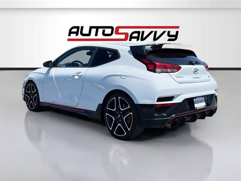 Used 2020 Hyundai Veloster N w/ Performance Package image 5