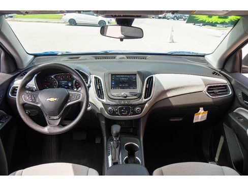 Used 2024 Chevrolet Equinox LS w/ LS Convenience Package AWD/4WD image 12