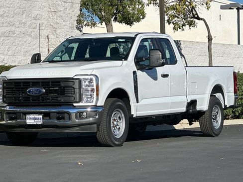 New 2026 Ford F250 XL w/ XL Chrome Package image 8