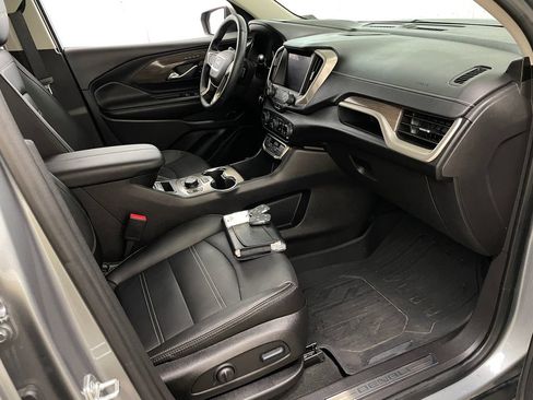 Certified 2024 GMC Terrain Denali w/ Denali Premium Package AWD/4WD image 41