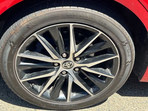 Used 2022 Toyota Camry SE FWD image 17