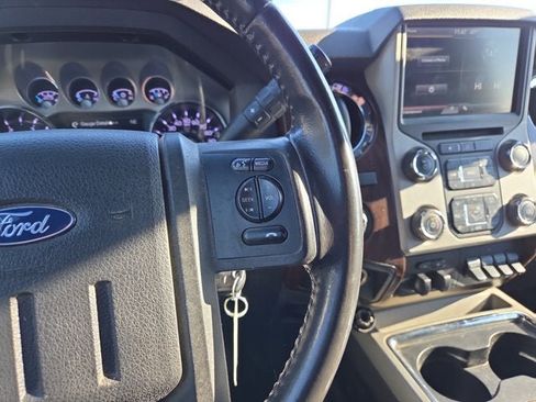 Used 2015 Ford F350 Lariat image 20