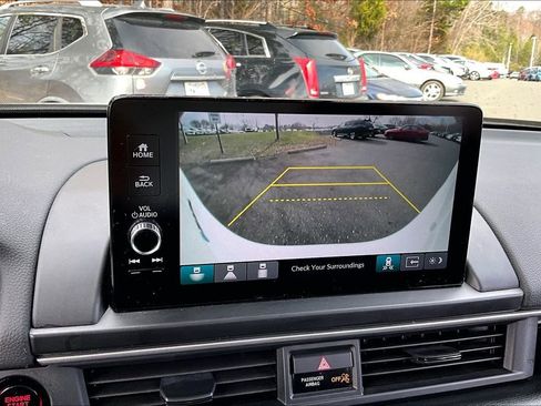 Used 2024 Honda Pilot EX-L image 13